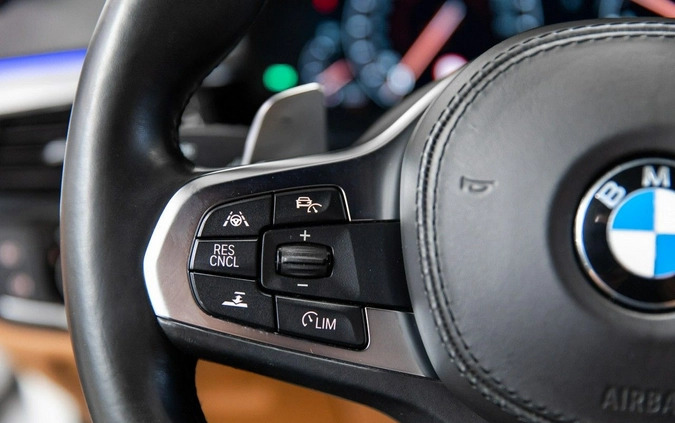 BMW Seria 5 cena 165000 przebieg: 170122, rok produkcji 2019 z Kobyłka małe 781
